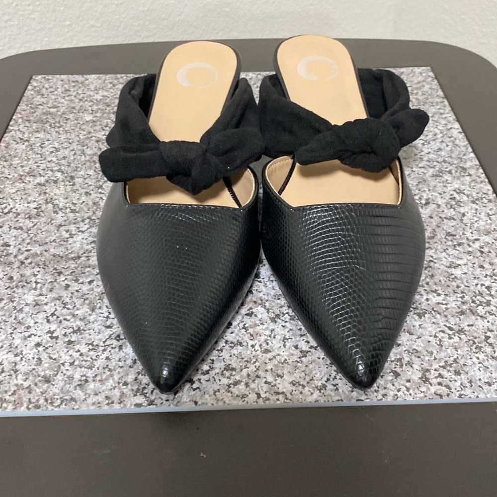 Women’s Journee Collection Shoes🌼